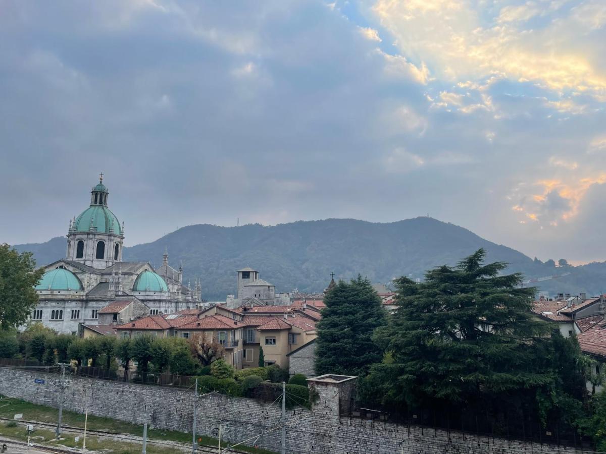 Ca' Del Duomo Apartment Комо Екстериор снимка